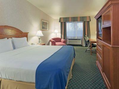 Holiday Inn Express Bakersfield By Ihg Buitenkant foto